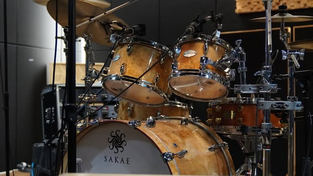 RE28 스튜디오의 Sakae Celestial 드럼 녹음 세팅